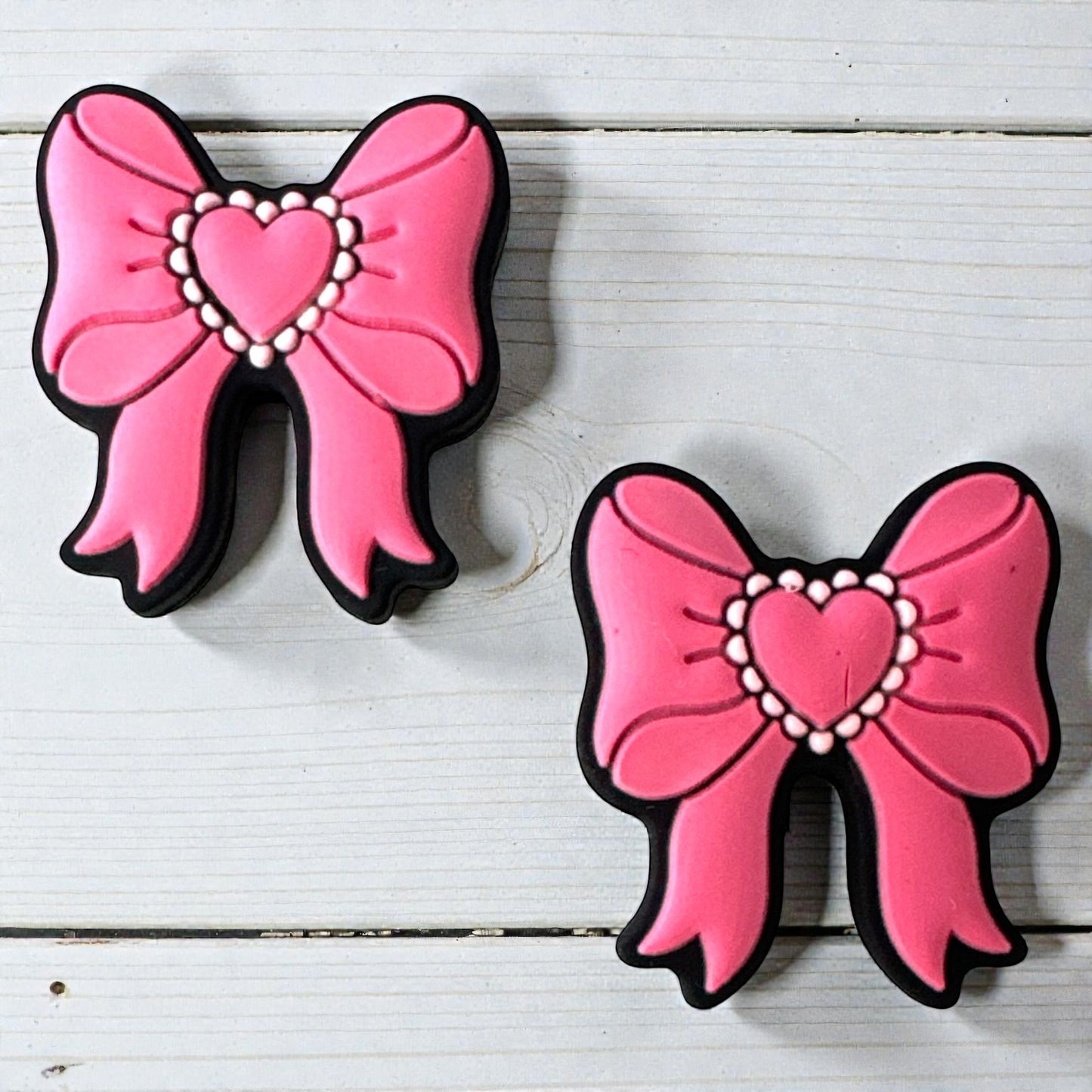 X035-  “Pink Bow” Silicone Focal Bead (1 Count)