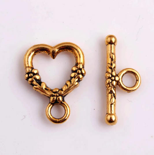 P82 - Gold Flower Heart 14mm x 18mm Toggles  (5 Packs)