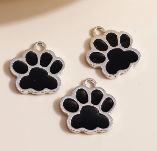 Q-A101- Black Paw Charm (1 Count)