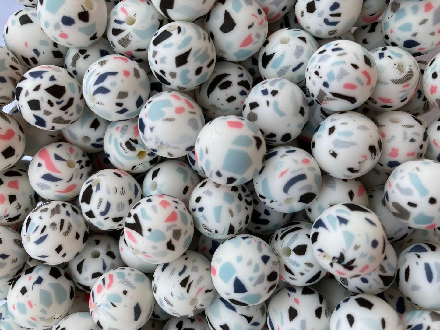 T56-  15mm White Terrazzo Silicone Beads