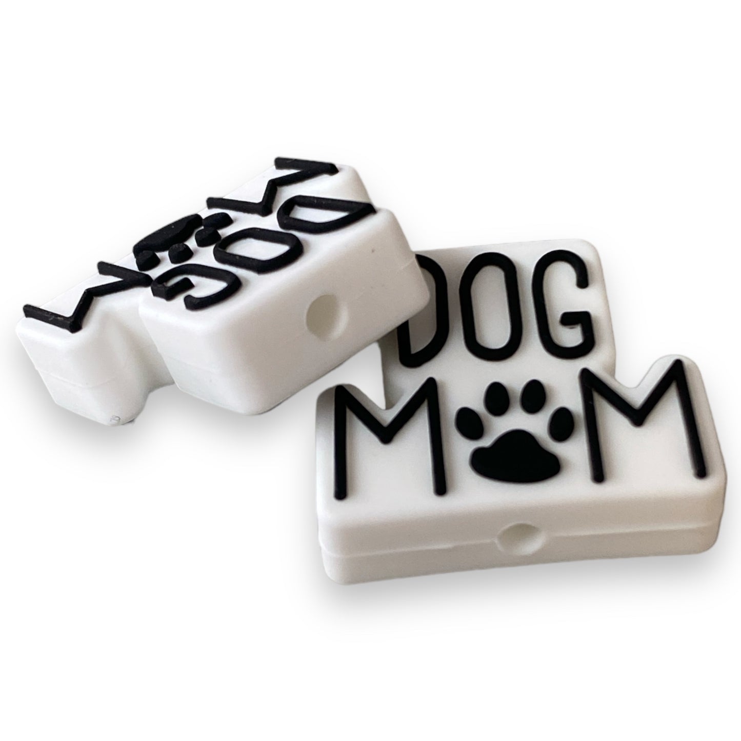 X287 -  “Dog Mom” Silicone (1 Count) Focal Bead