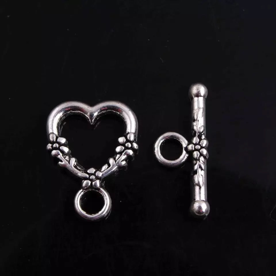 P93 - Silver Flower Heart 14mm x 18mm Toggles  (5 Sets)