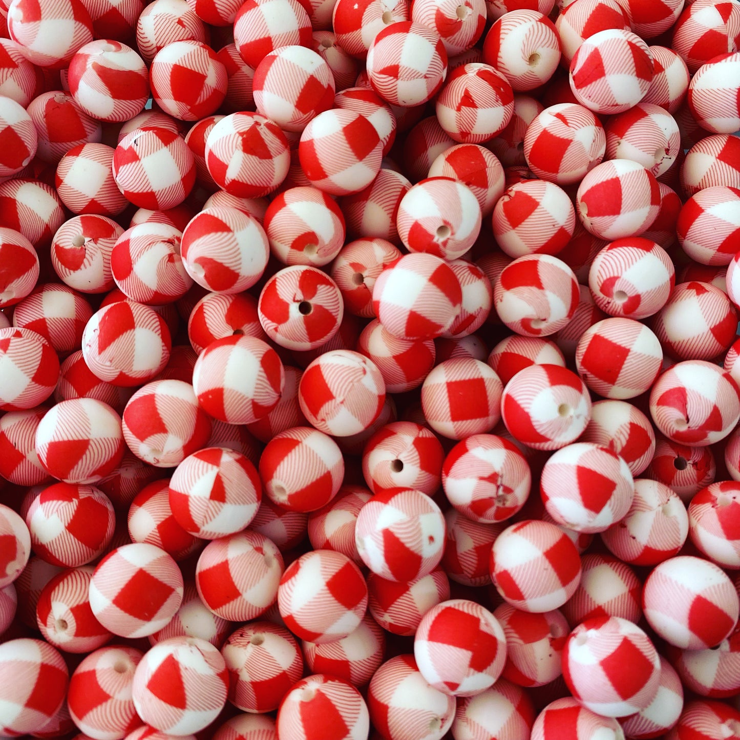 #709 - 15mm "Picnic Plaid" Silicone Beads