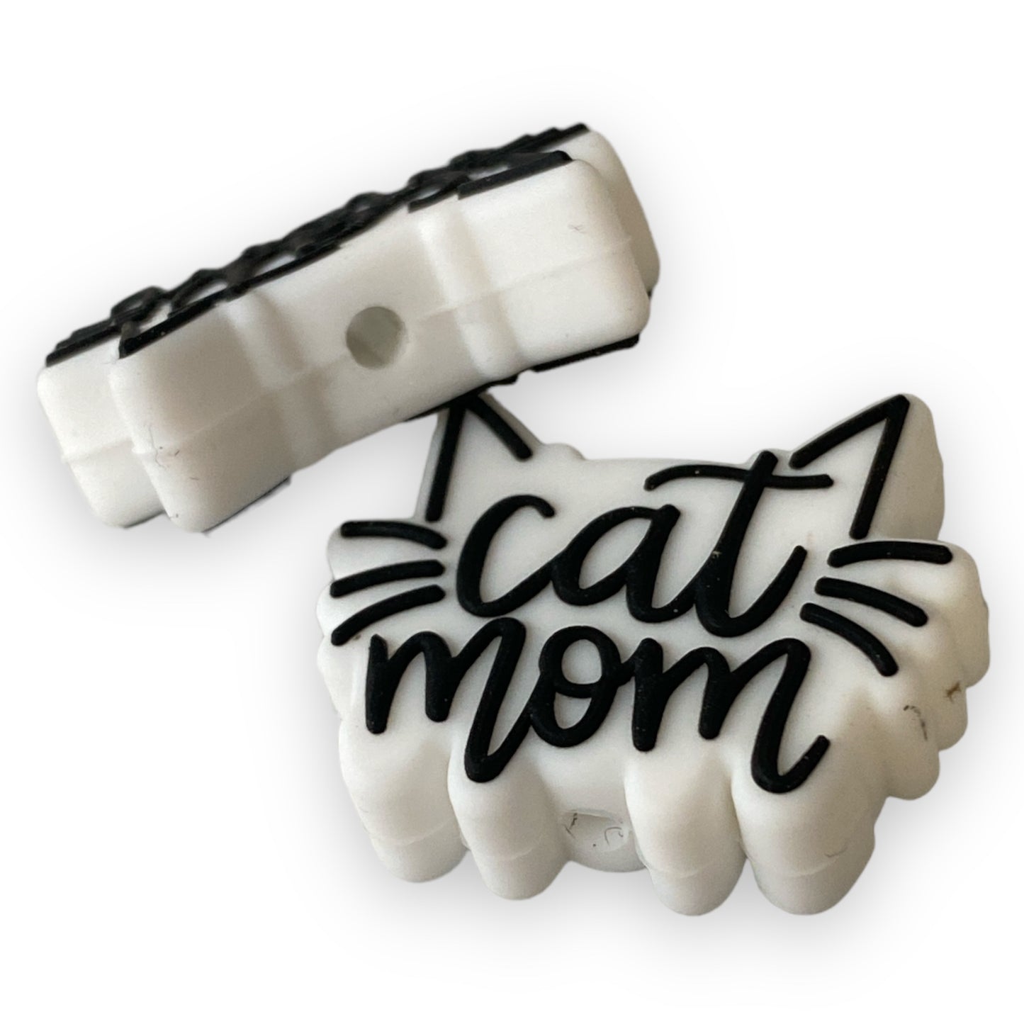 X284 -  “Cat Mom” Silicone (1 Count) Focal Bead