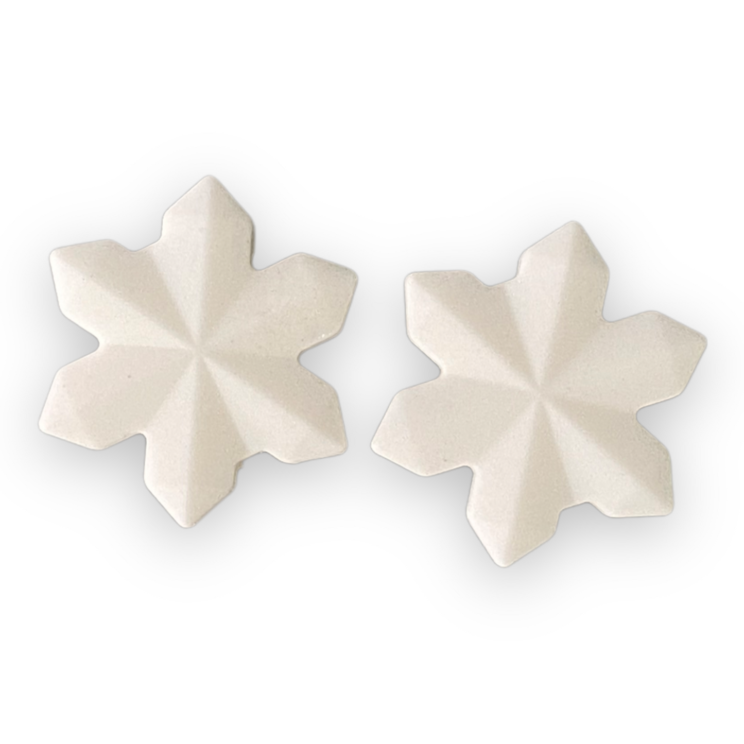 X36 - White Snowflake Silicone (1 Count) Focal Bead