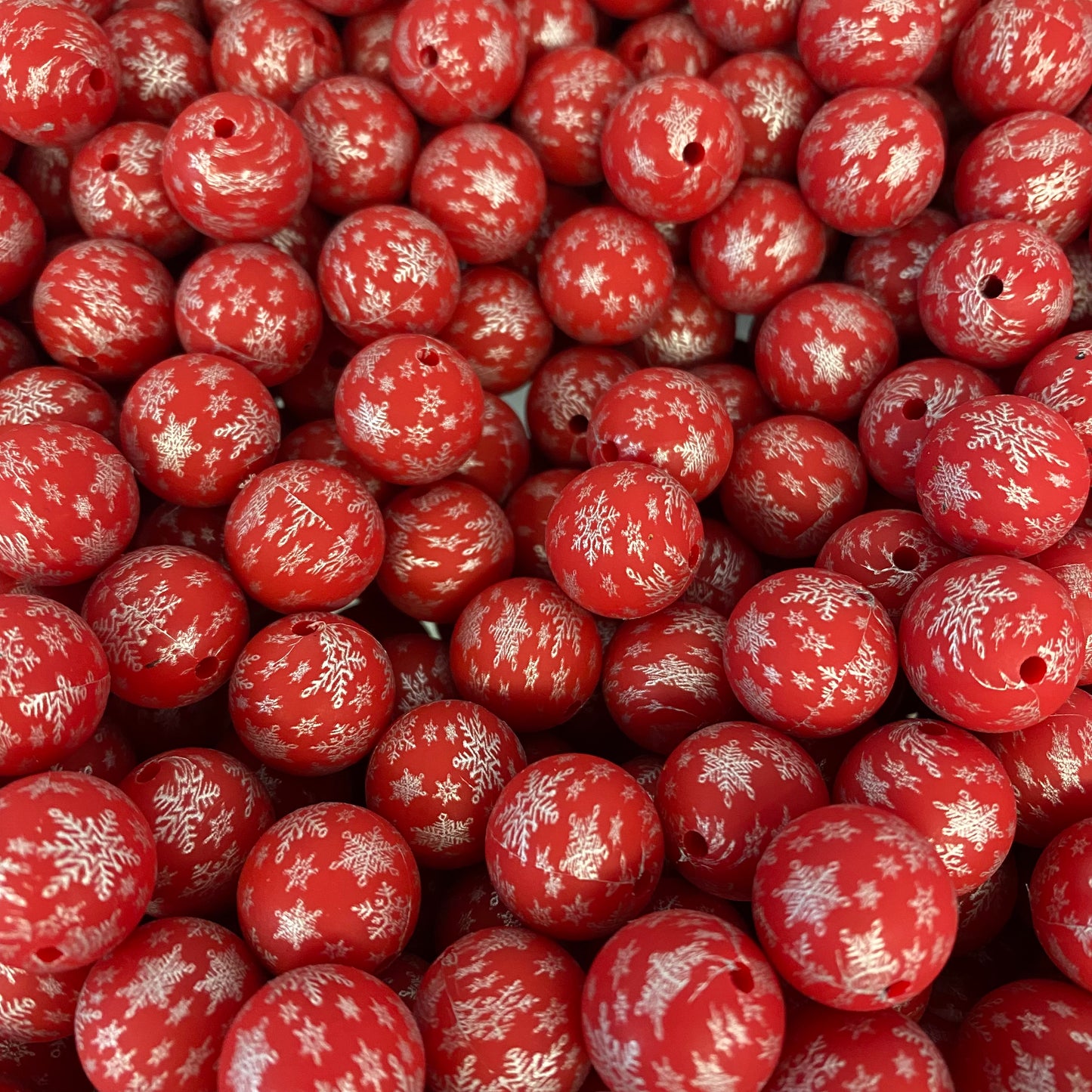 T67 -  “15mm Red Snowflake” Silicone Beads